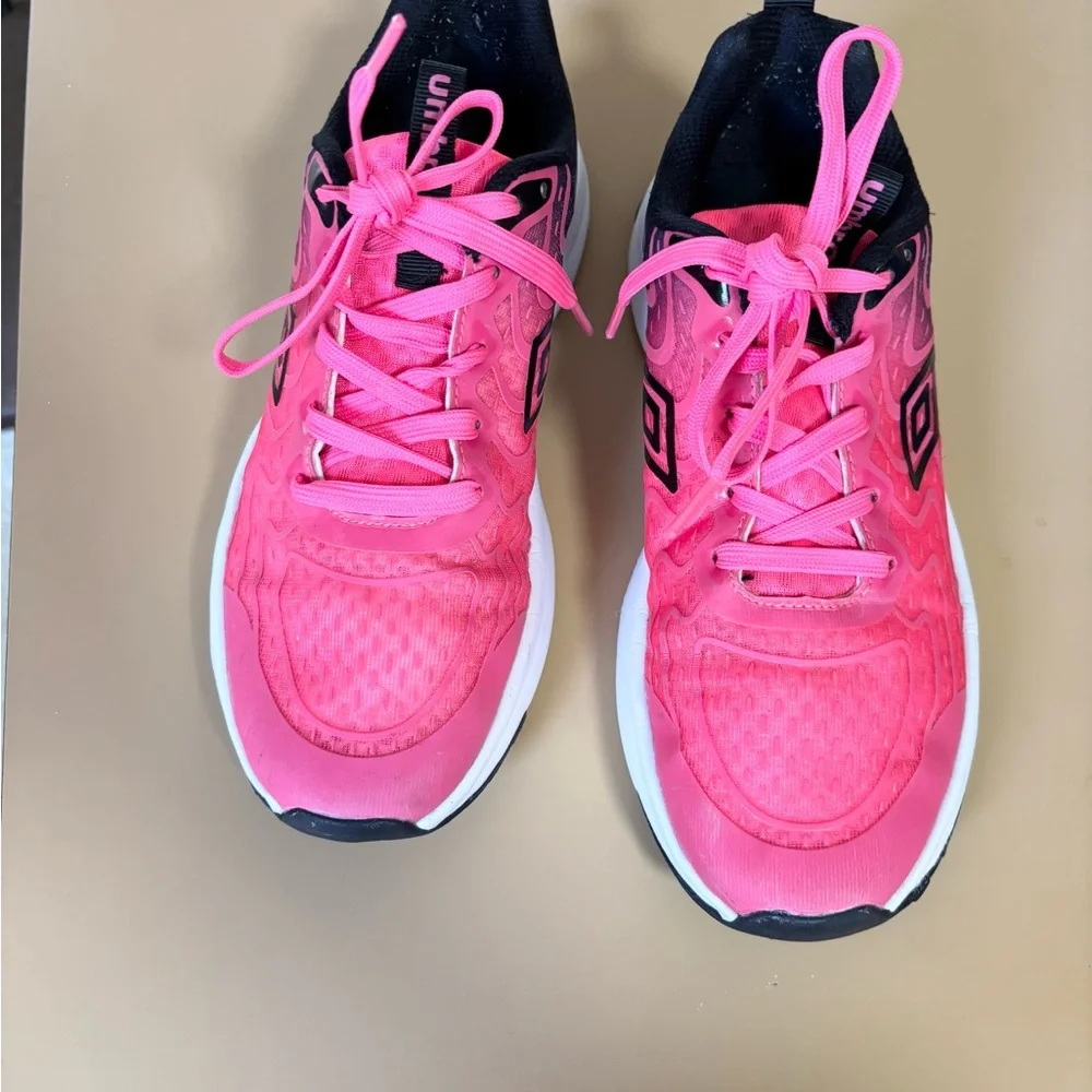 Umbro Women's Pink Athletic Shoes size 8